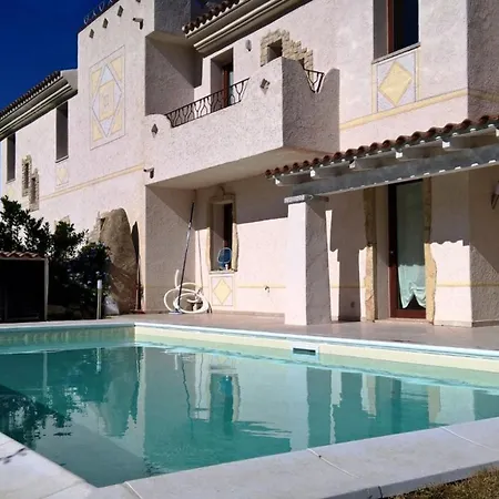 Penzion Double In With Private Pool San Teodoro